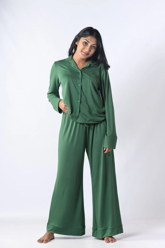 Elegant flared deep green long pants, designed for luxurious comfort. Elevate your loungewear. Shop now!